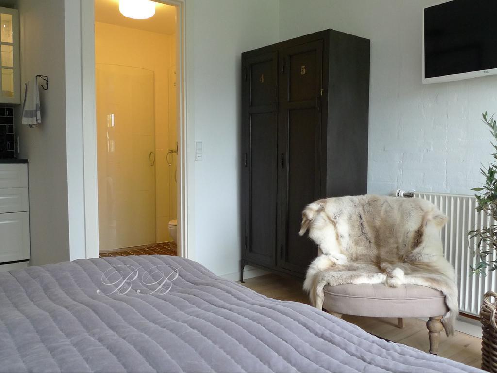 Dragondrum Bed & Kitchen Ullerslev 外观 照片